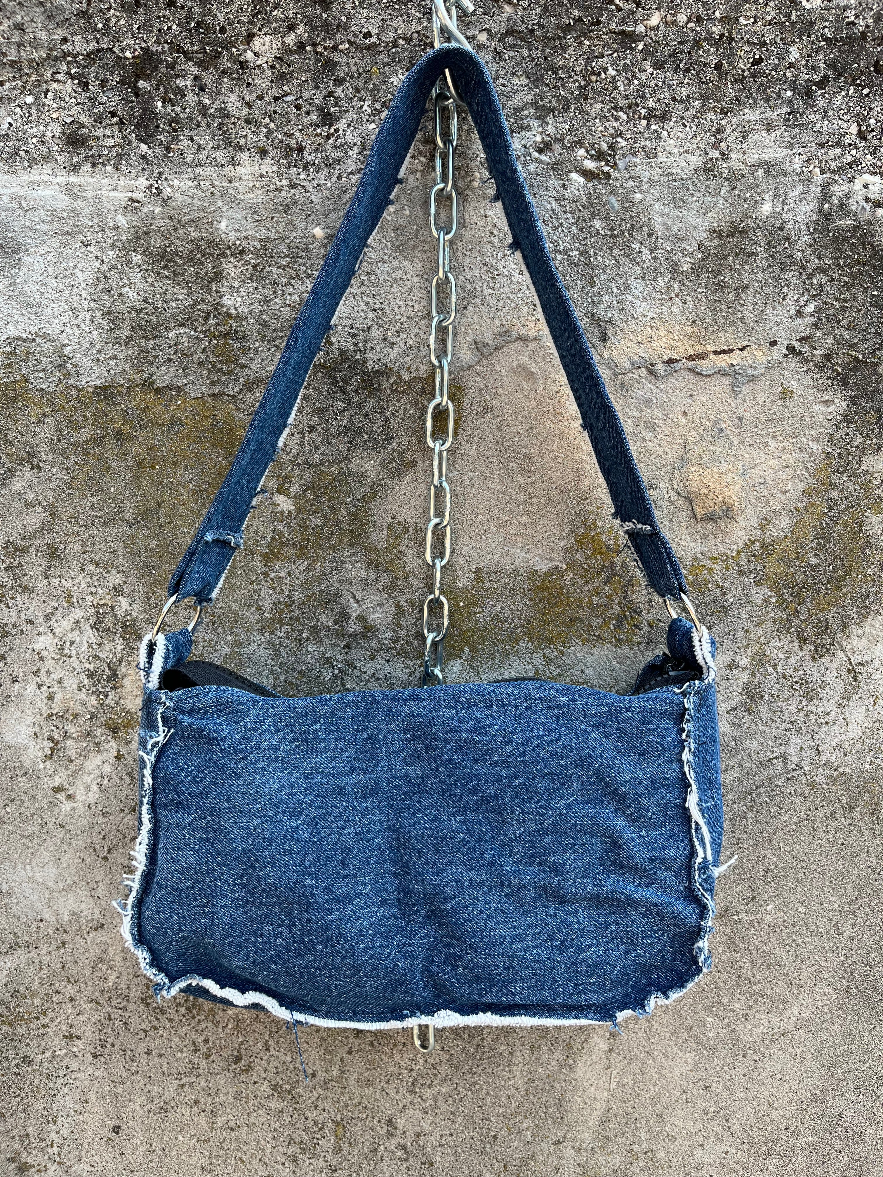 UPCYCLeD. Denim Baguette