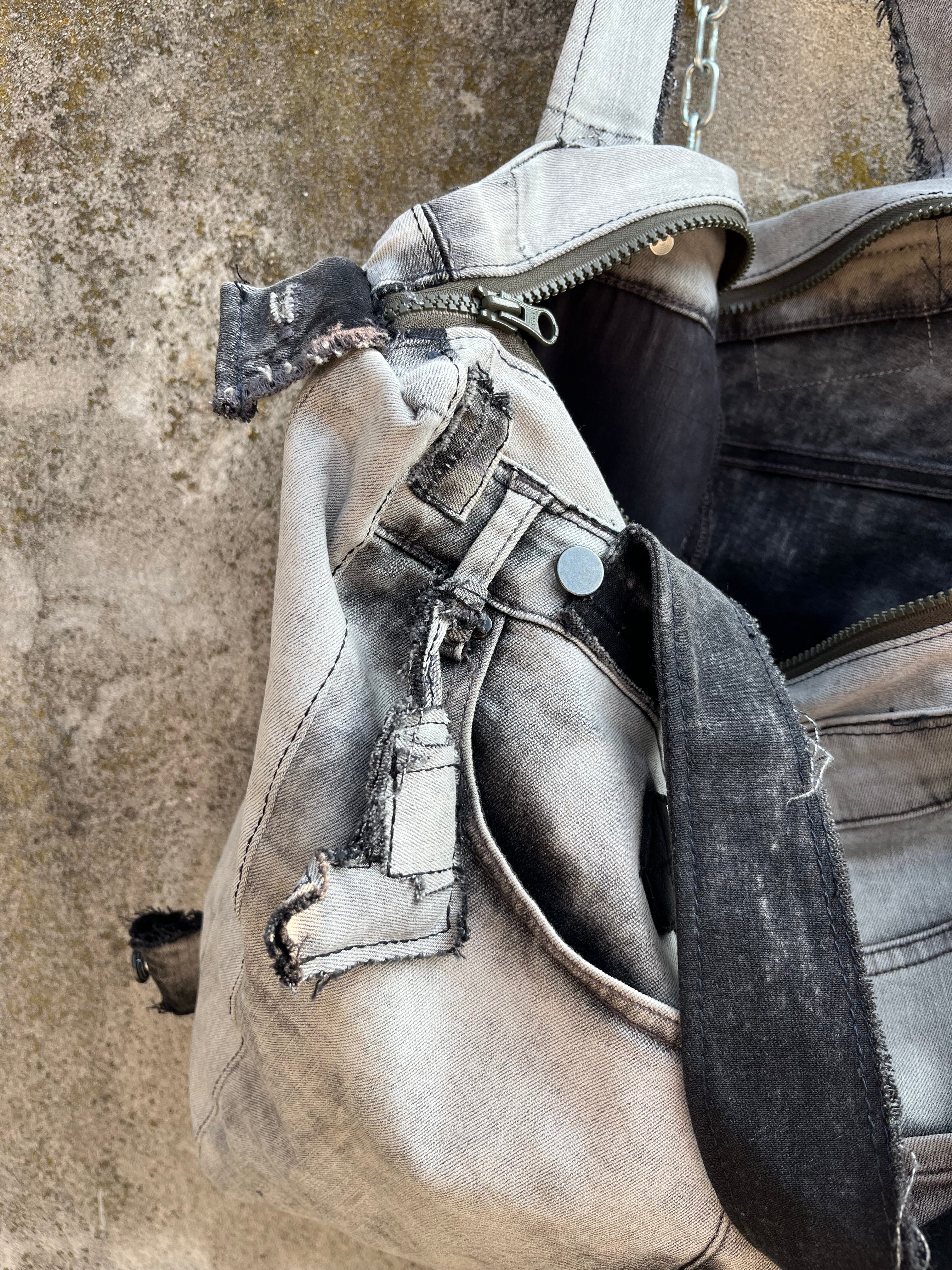 UPCYCLeD. Travel Bag
