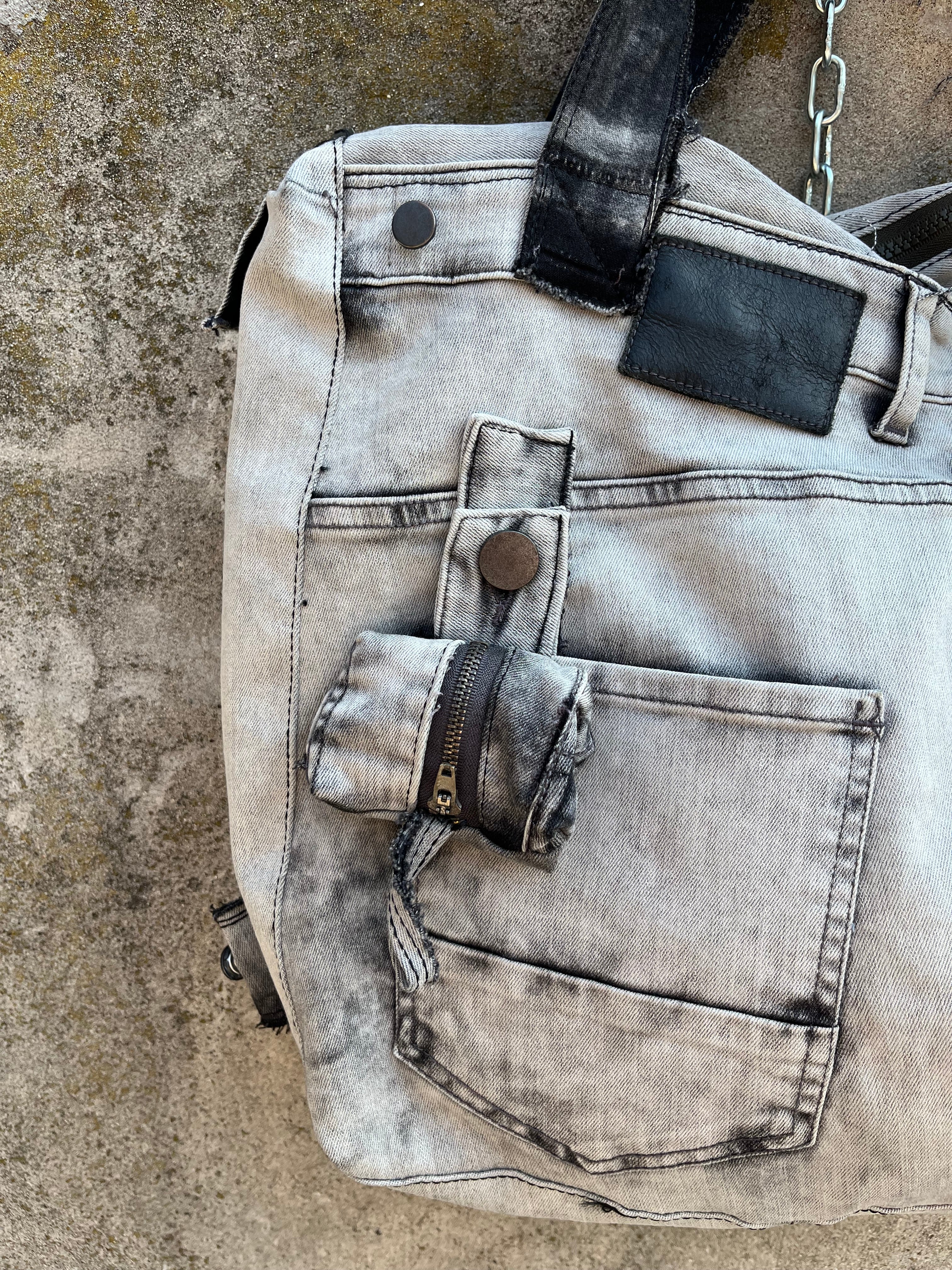 UPCYCLeD. Travel Bag
