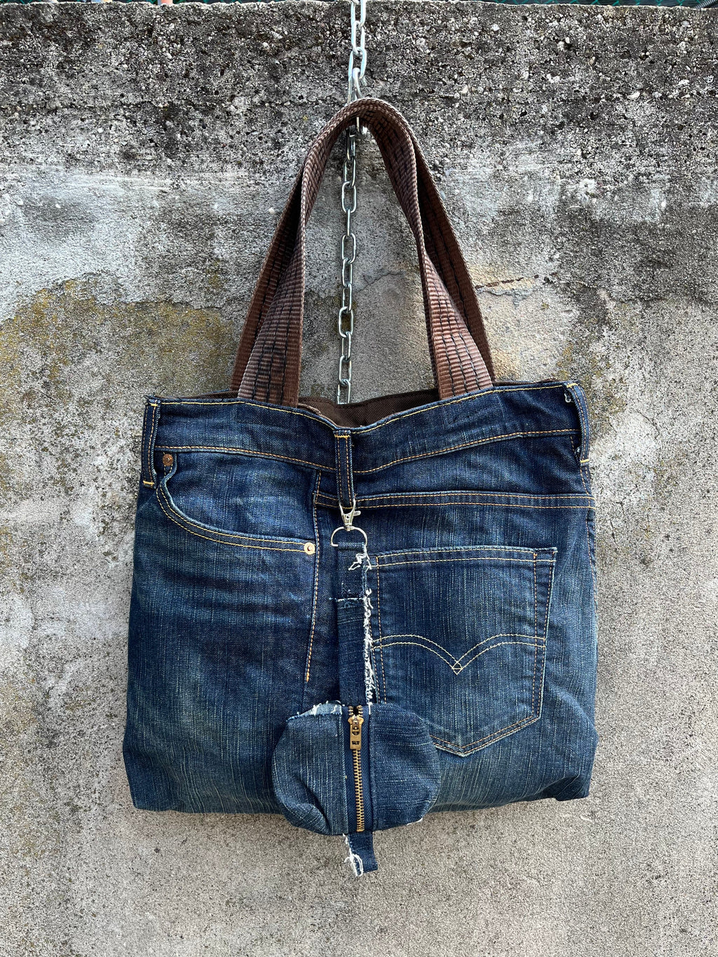 UPCYCLeD. Vertical Bag
