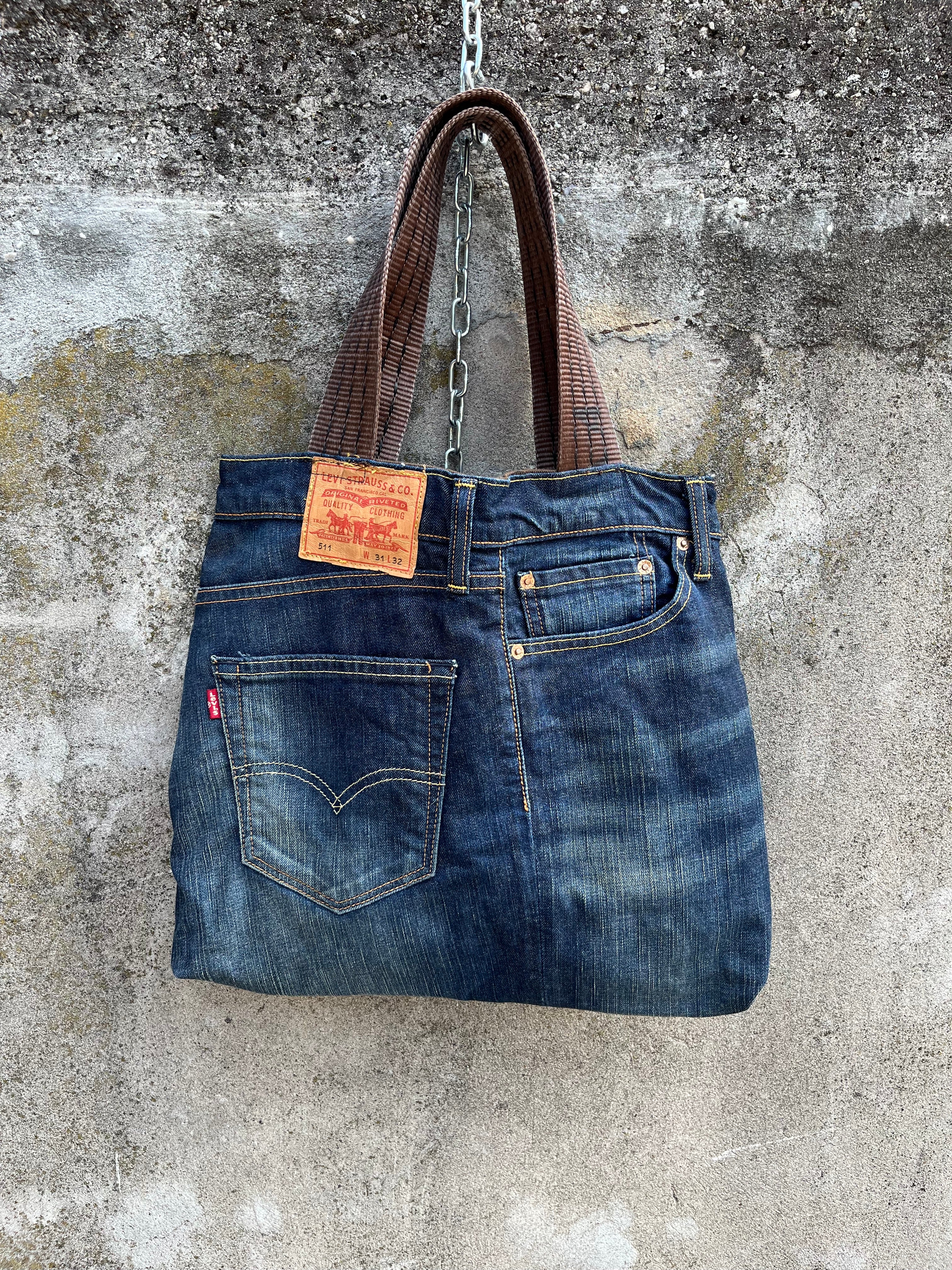 UPCYCLeD. Vertical Bag