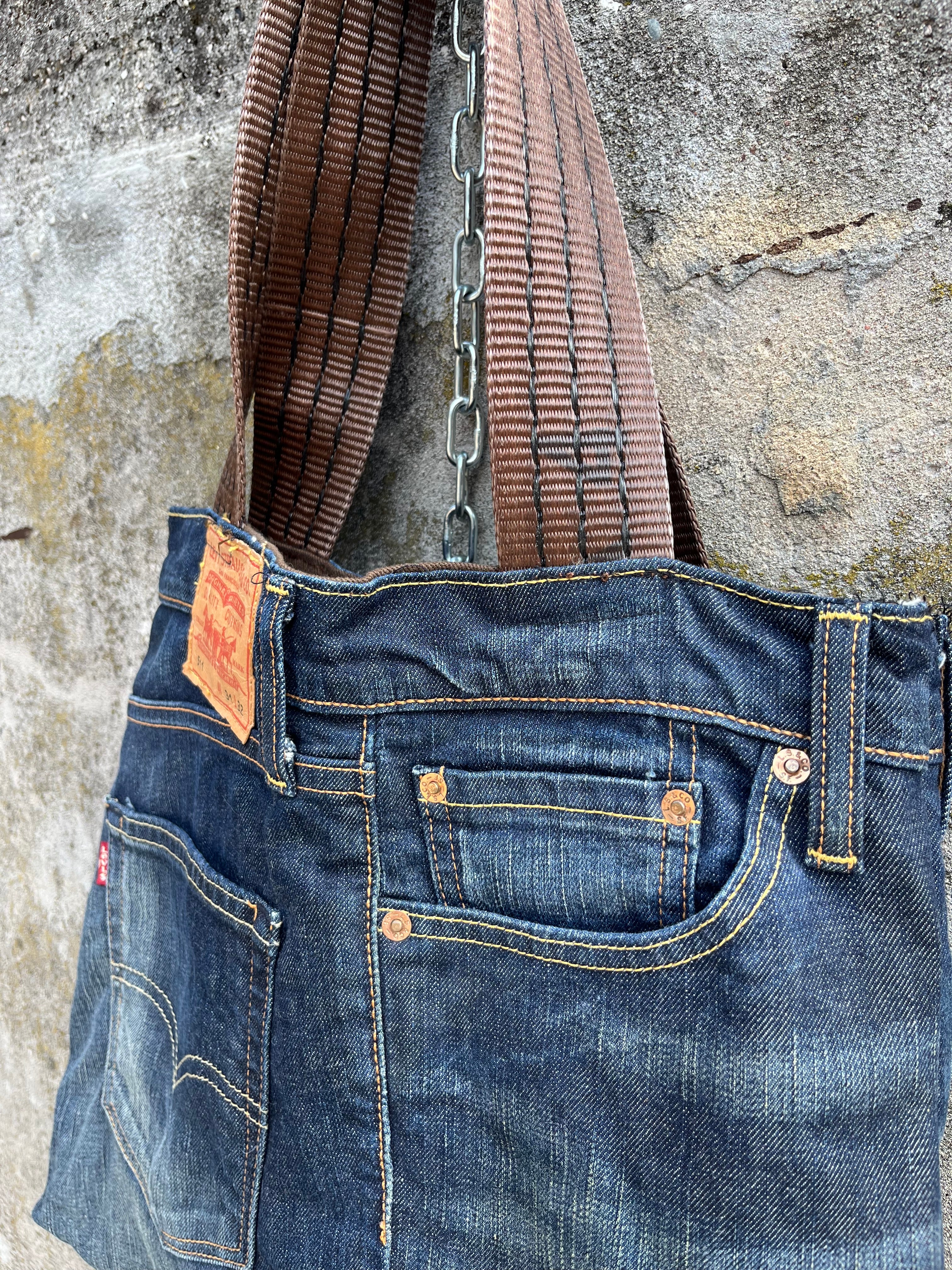 UPCYCLeD. Vertical Bag