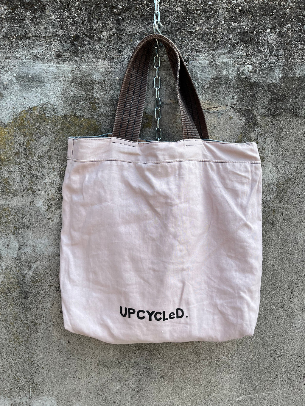 UPCYCLeD. Vertical Bag