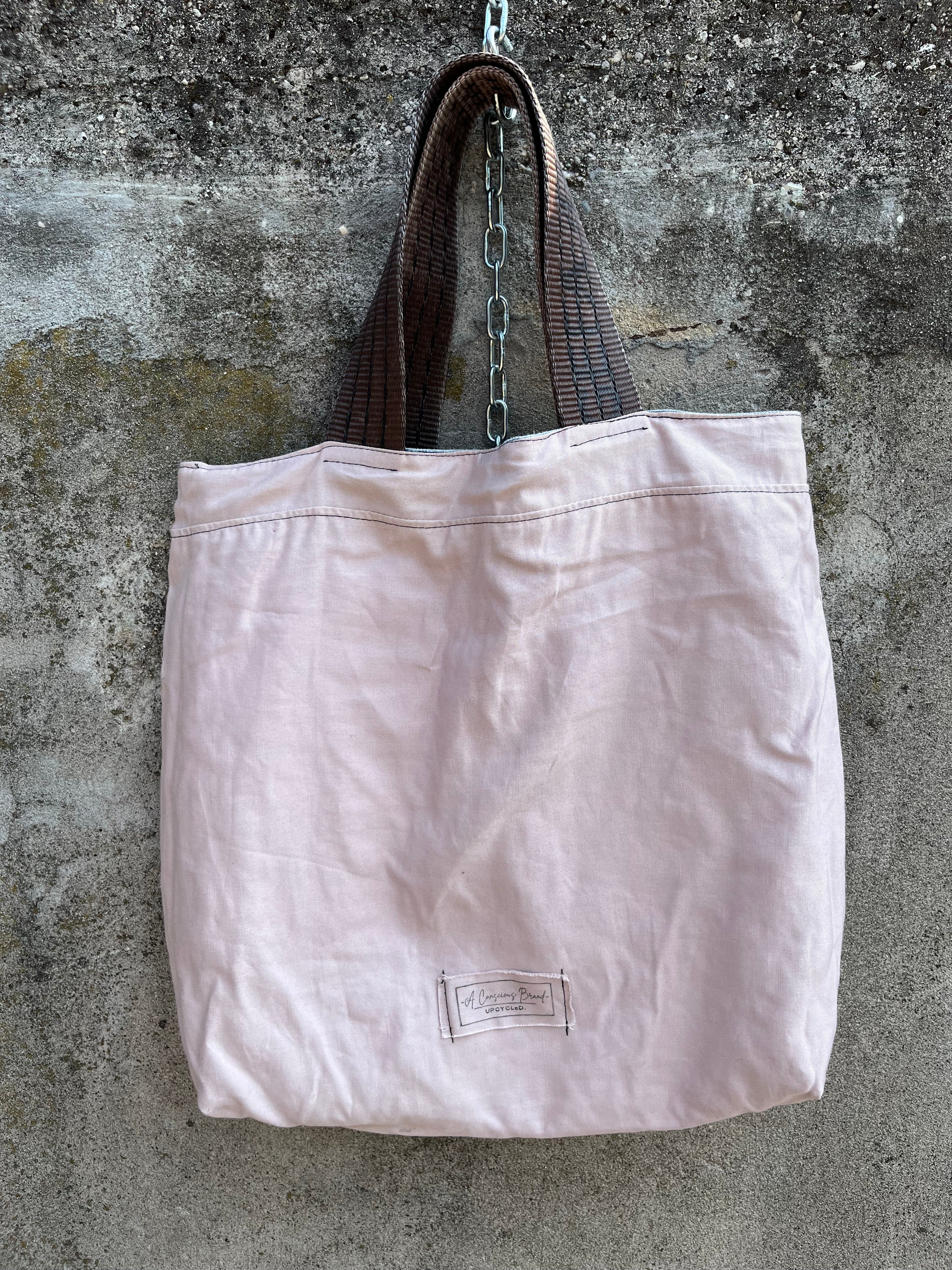 UPCYCLeD. Vertical Bag
