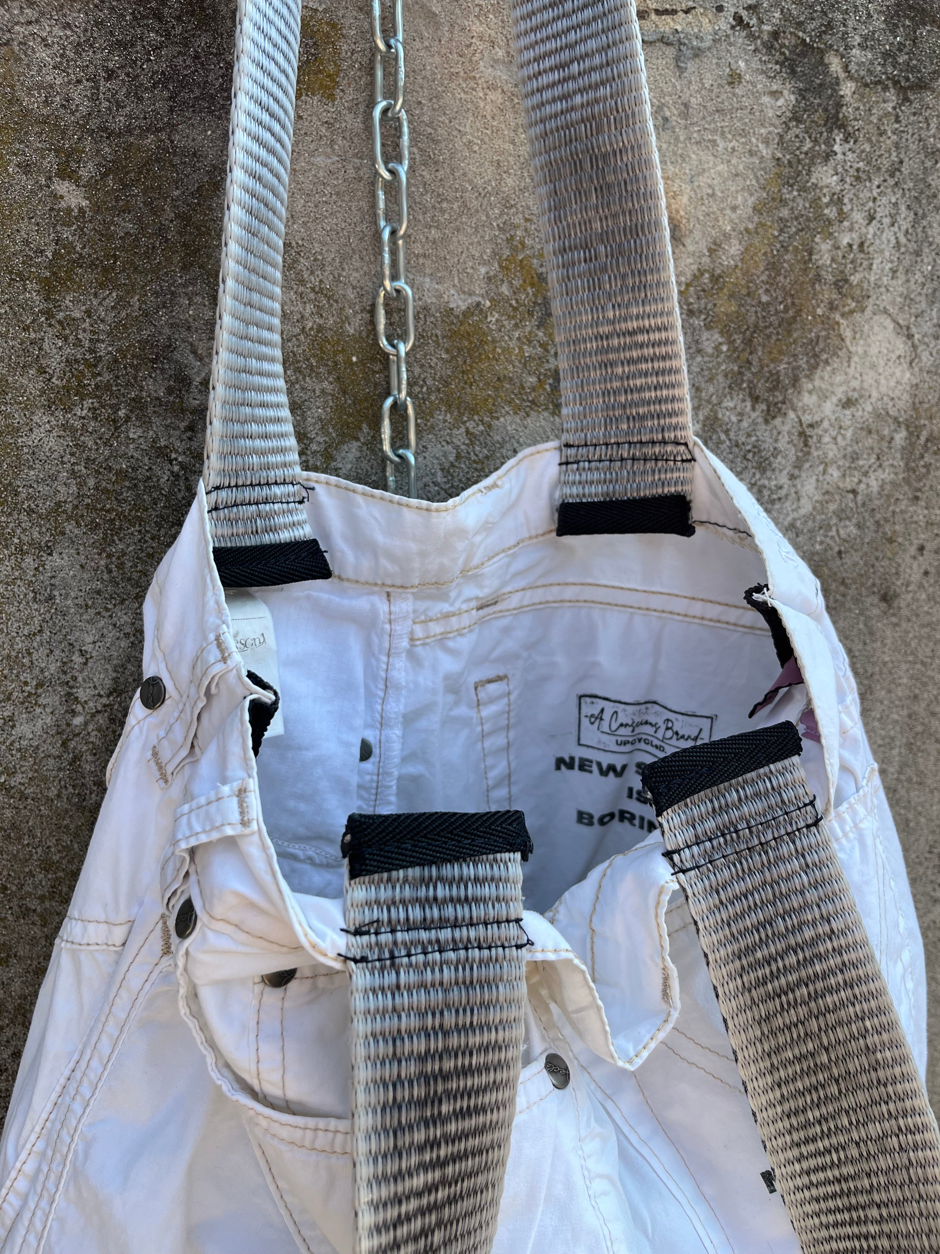 UPCYCLeD. Vertical Bag