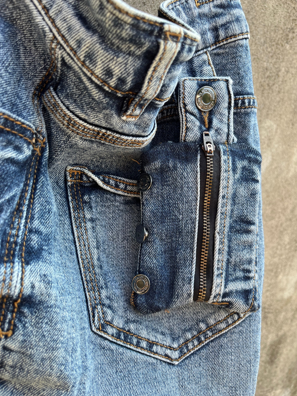 UPCYCLeD. Vertical Bag