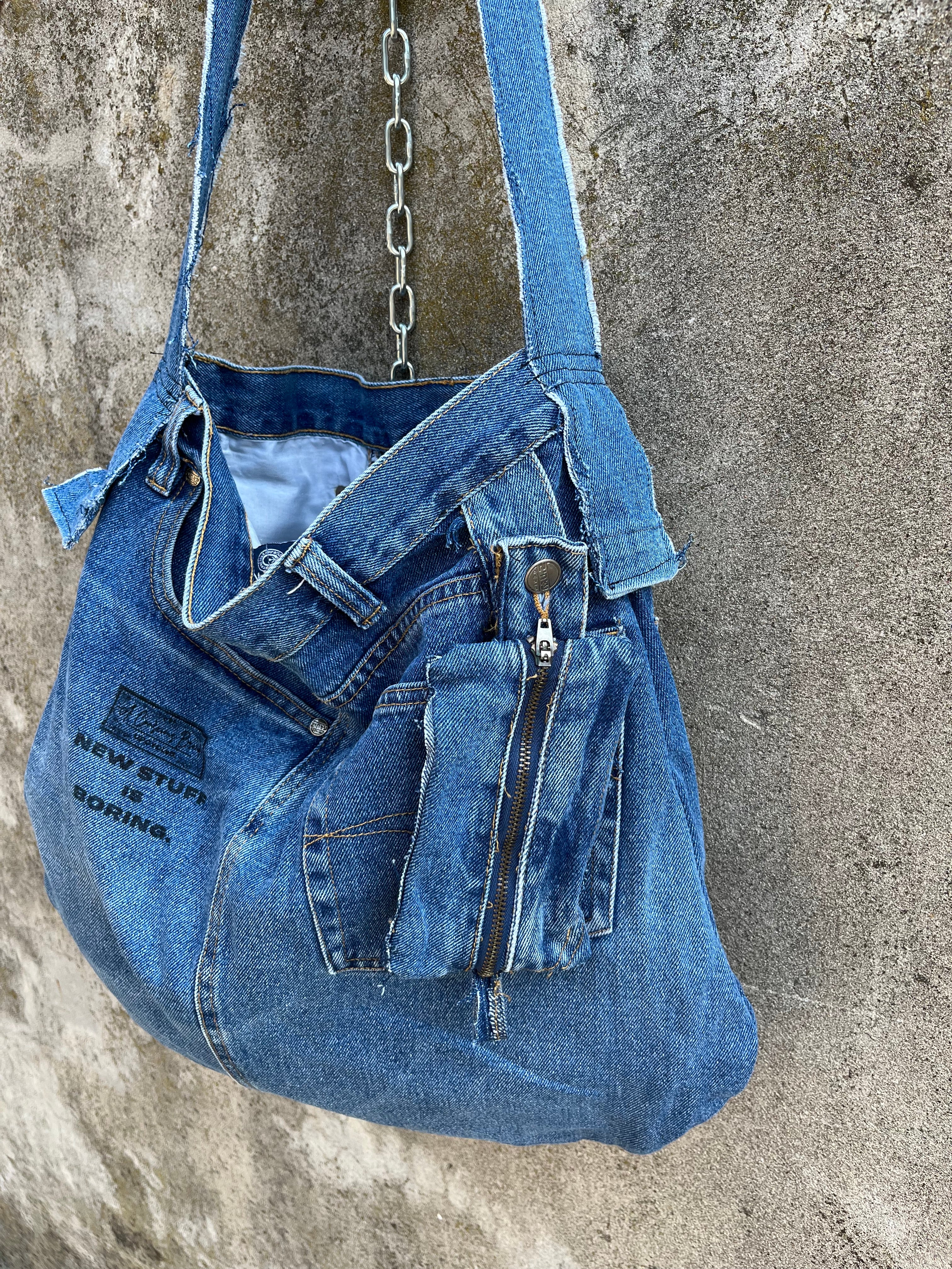 UPCYCLeD. Vertical Bag
