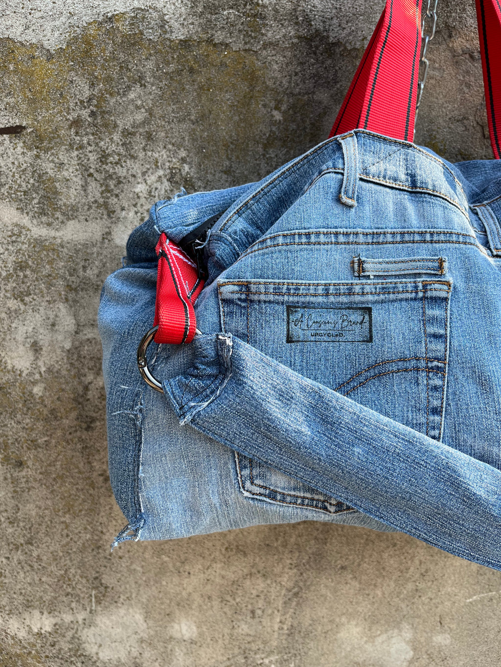 UPCYCLeD. Travel Bag