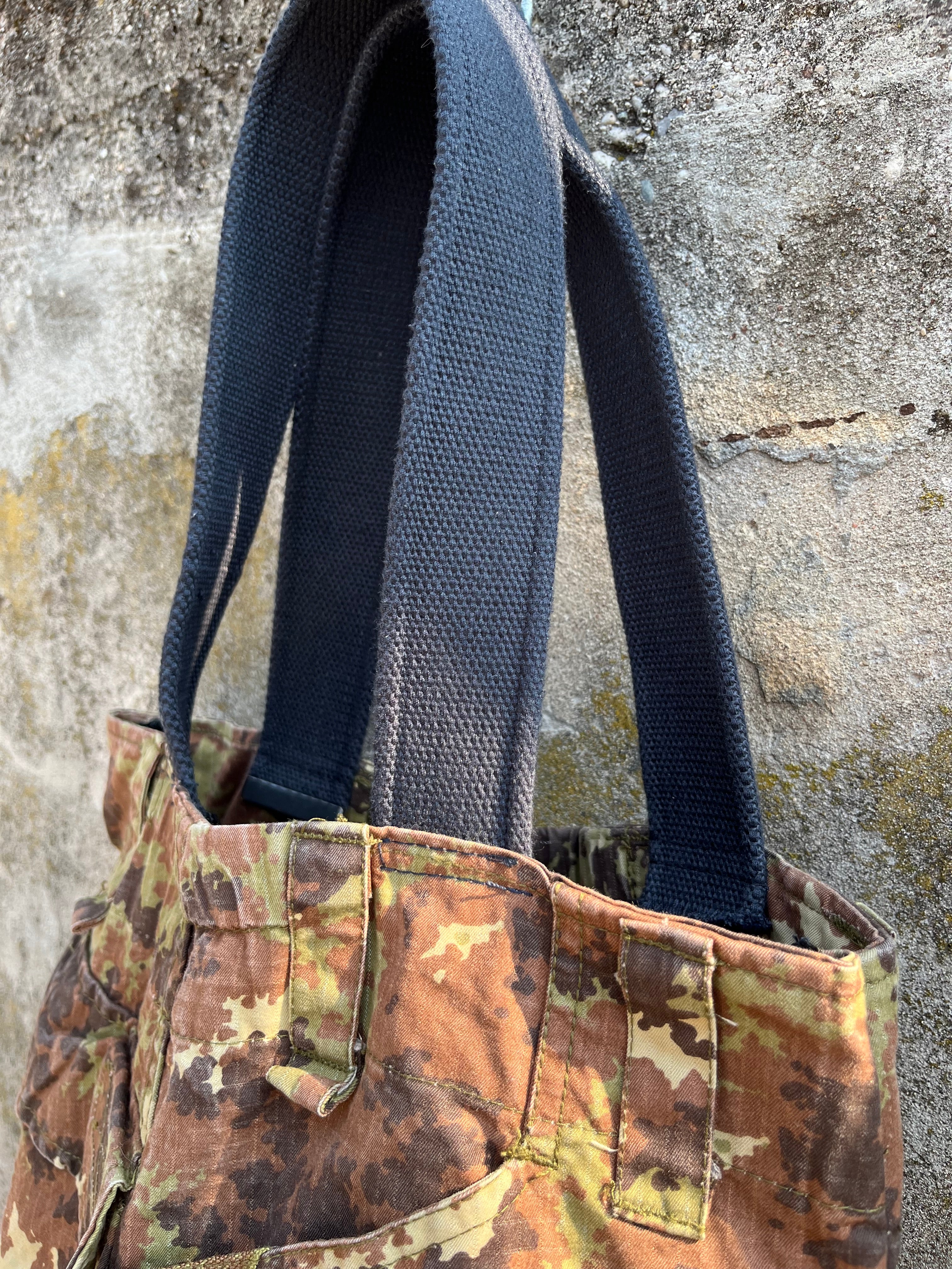 UPCYCLeD. Vertical Bag