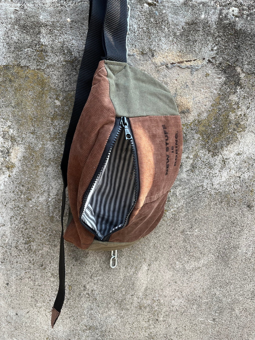 UPCYCLeD. Belt Bag