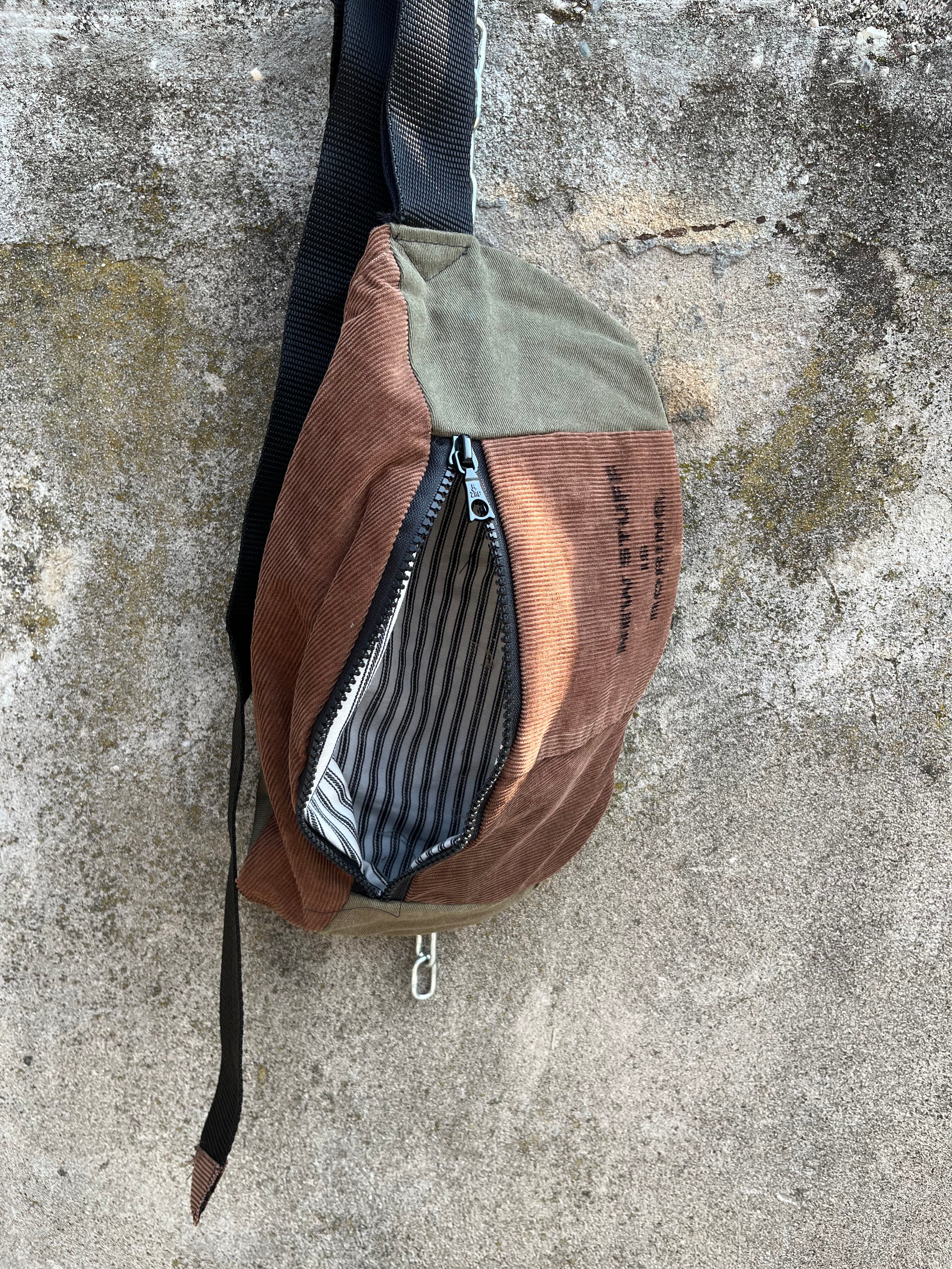 UPCYCLeD. Belt Bag