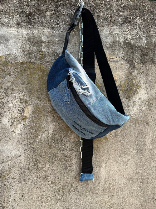 UPCYCLeD. BELT BAG