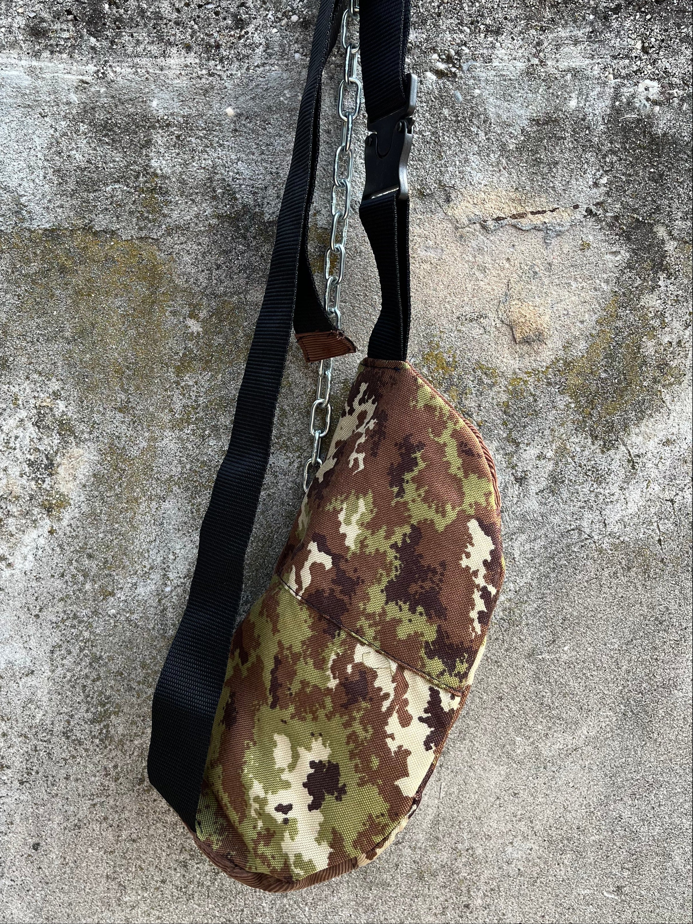 UPCYCLeD. Belt Bag