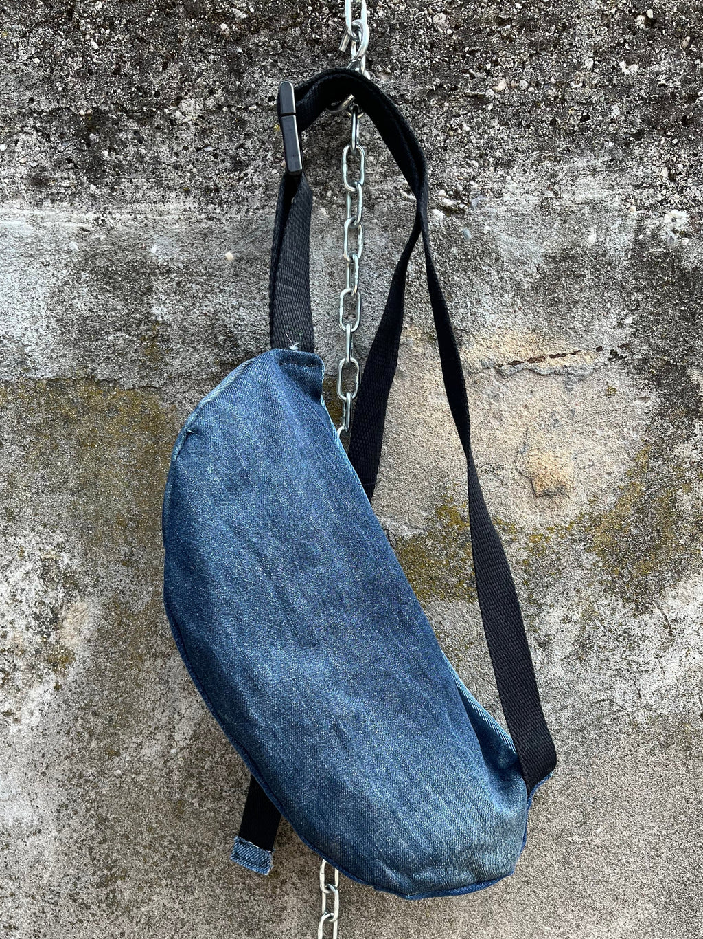 UPCYCLeD. Belt Bag