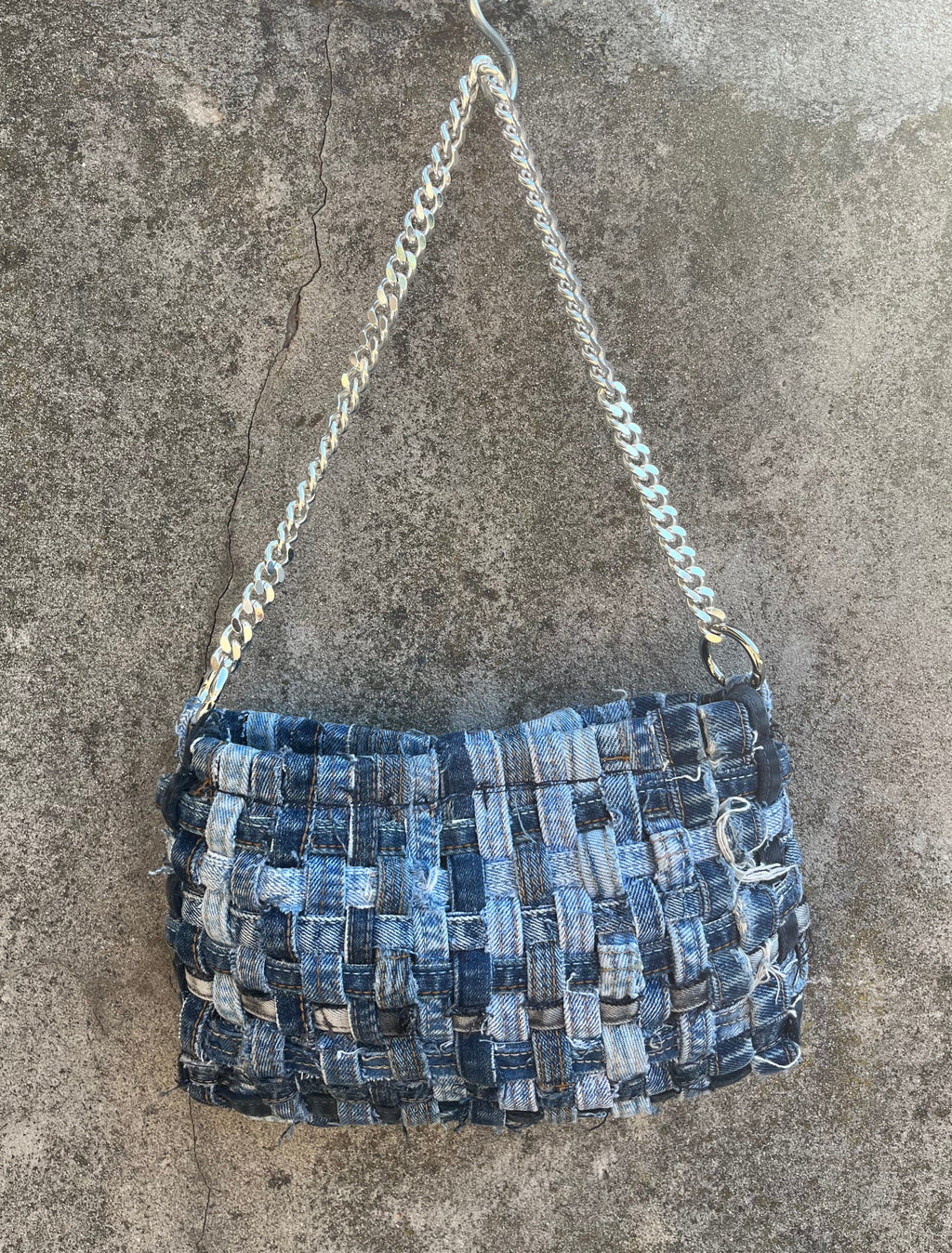 UPCYCLeD. BONES BAG
