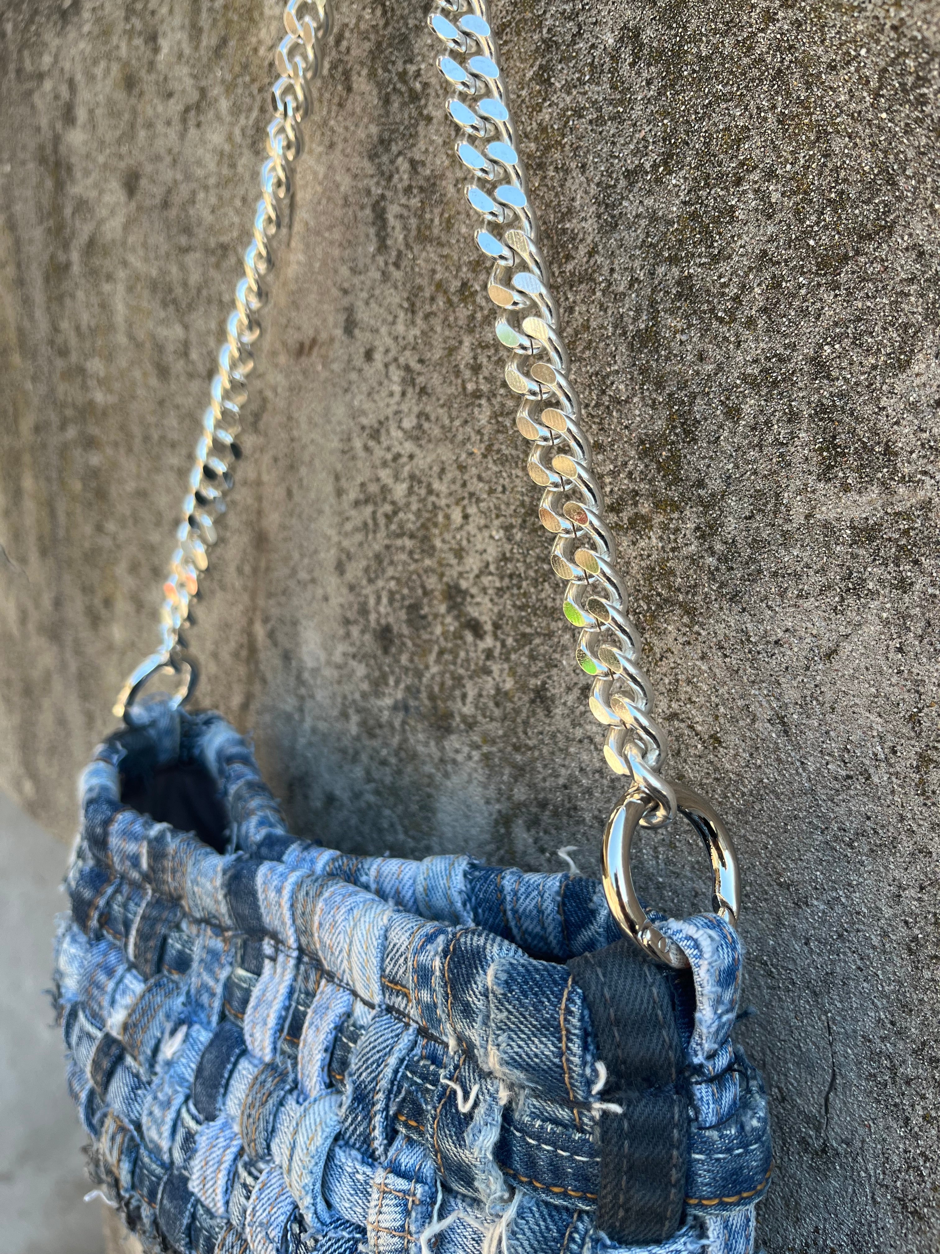 UPCYCLeD. BONES BAG