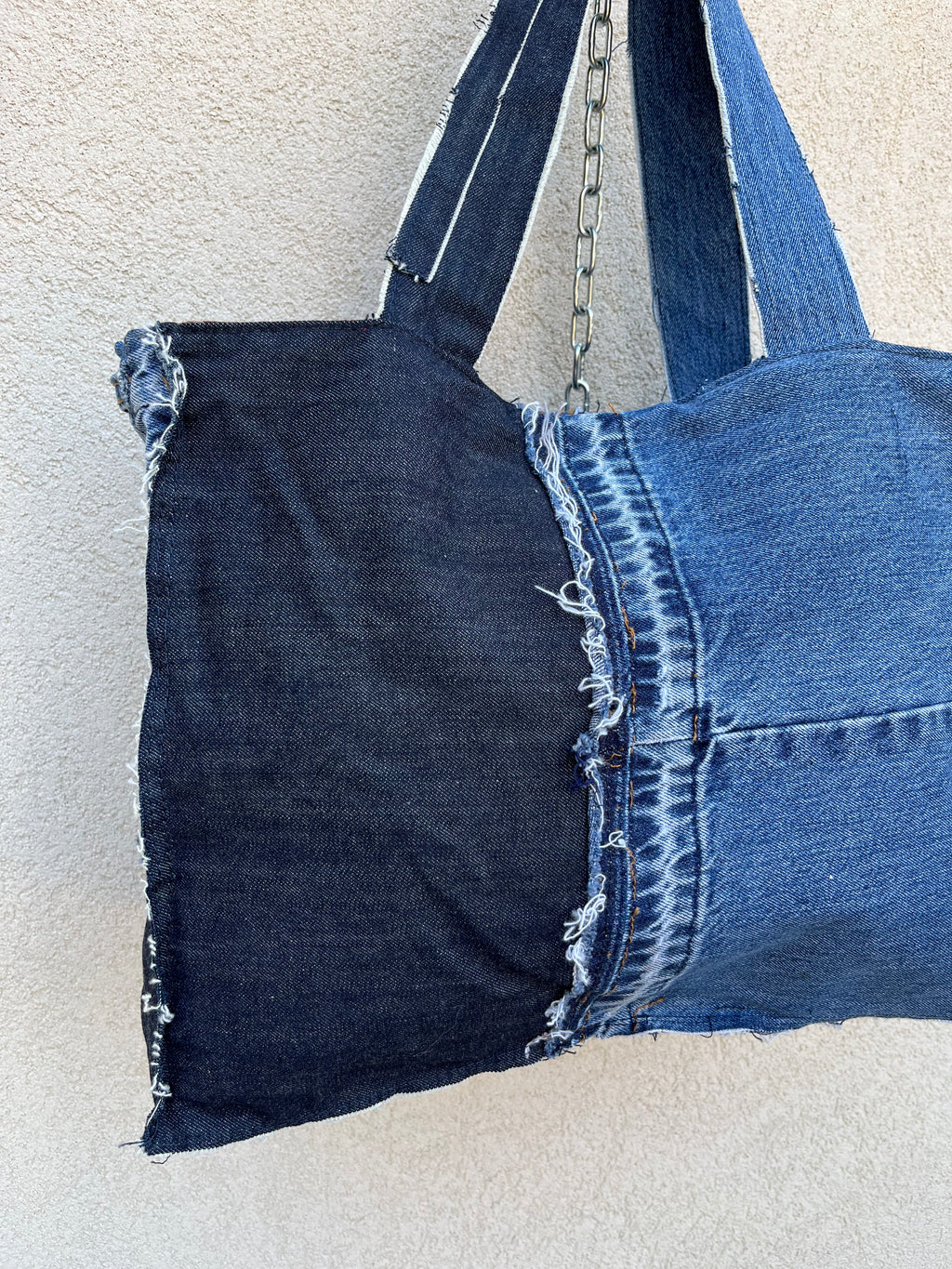 UPCYCLeD. SHOPPER